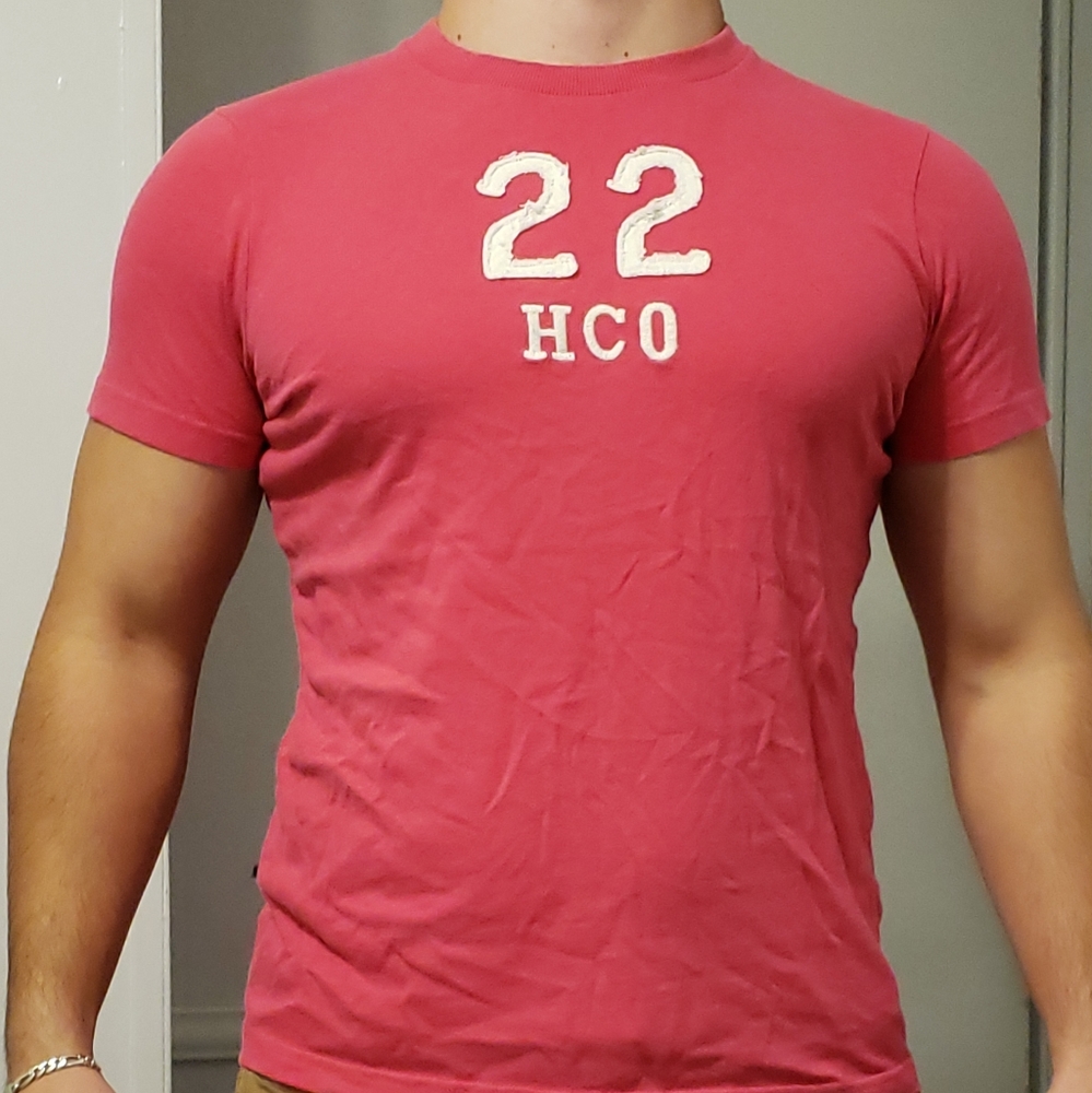 HOT Pink 👕 Hollister shirt